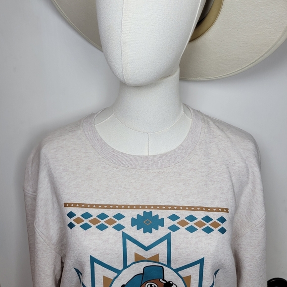 Buc-ee’s Oversized Aztec Southwest Sweatshirt Size Small - Picture 5 of 8